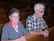 prier avec ses fr�res en Eglise